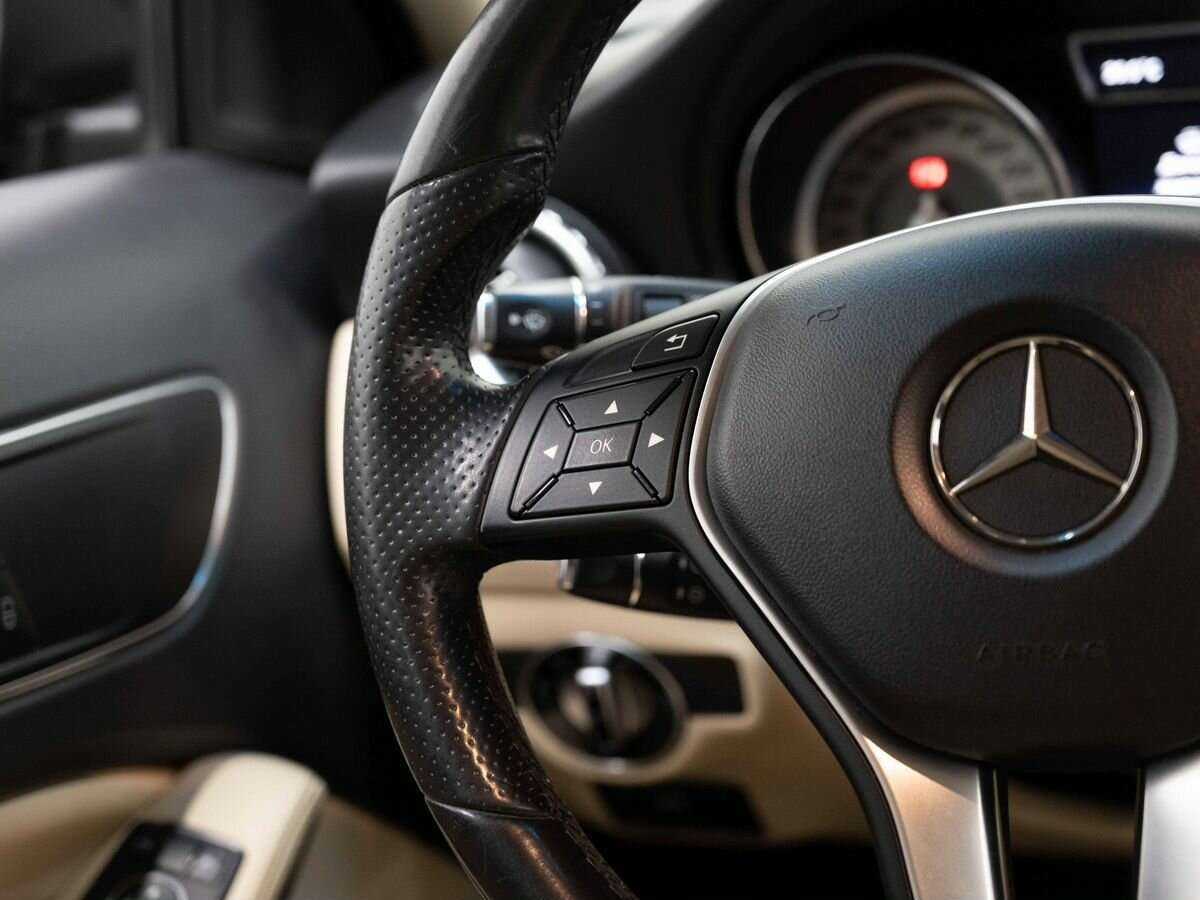 Mercedes-Benz GLA 250, 2015 Фото №13