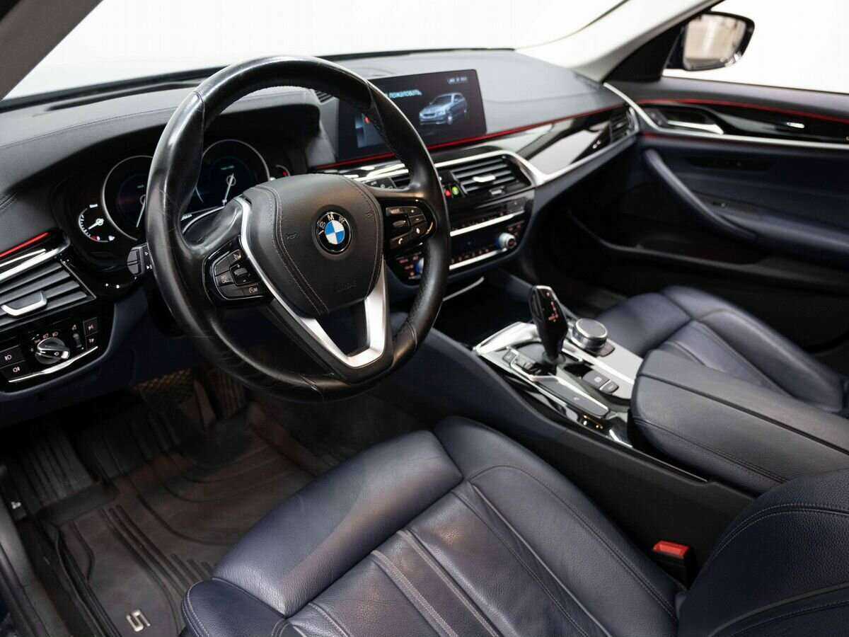 BMW 5 серии 520d xDrive, 2017 Фото №8