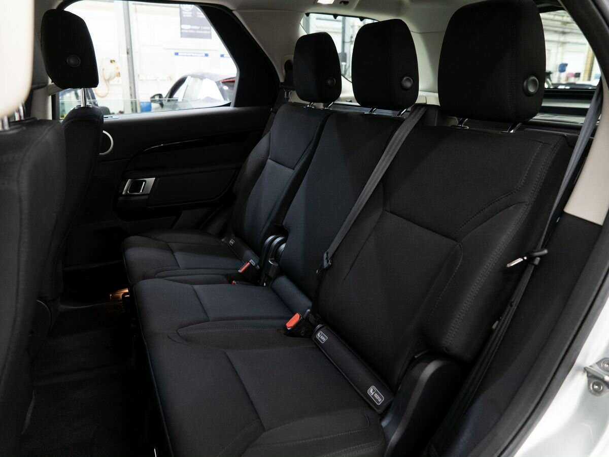 Land Rover Discovery, 2018 - 69 804 км. | Фото №7