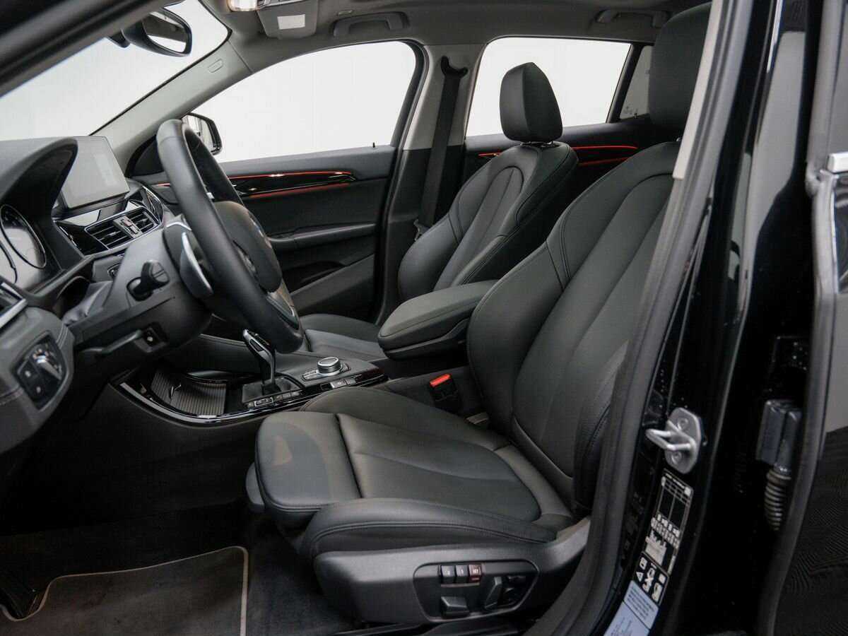 BMW X2 xDrive20i, 2022 Фото №12