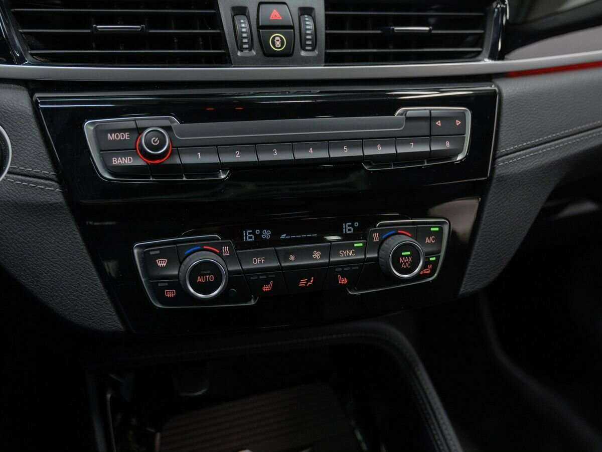 BMW X2 xDrive20i, 2022 Фото №21