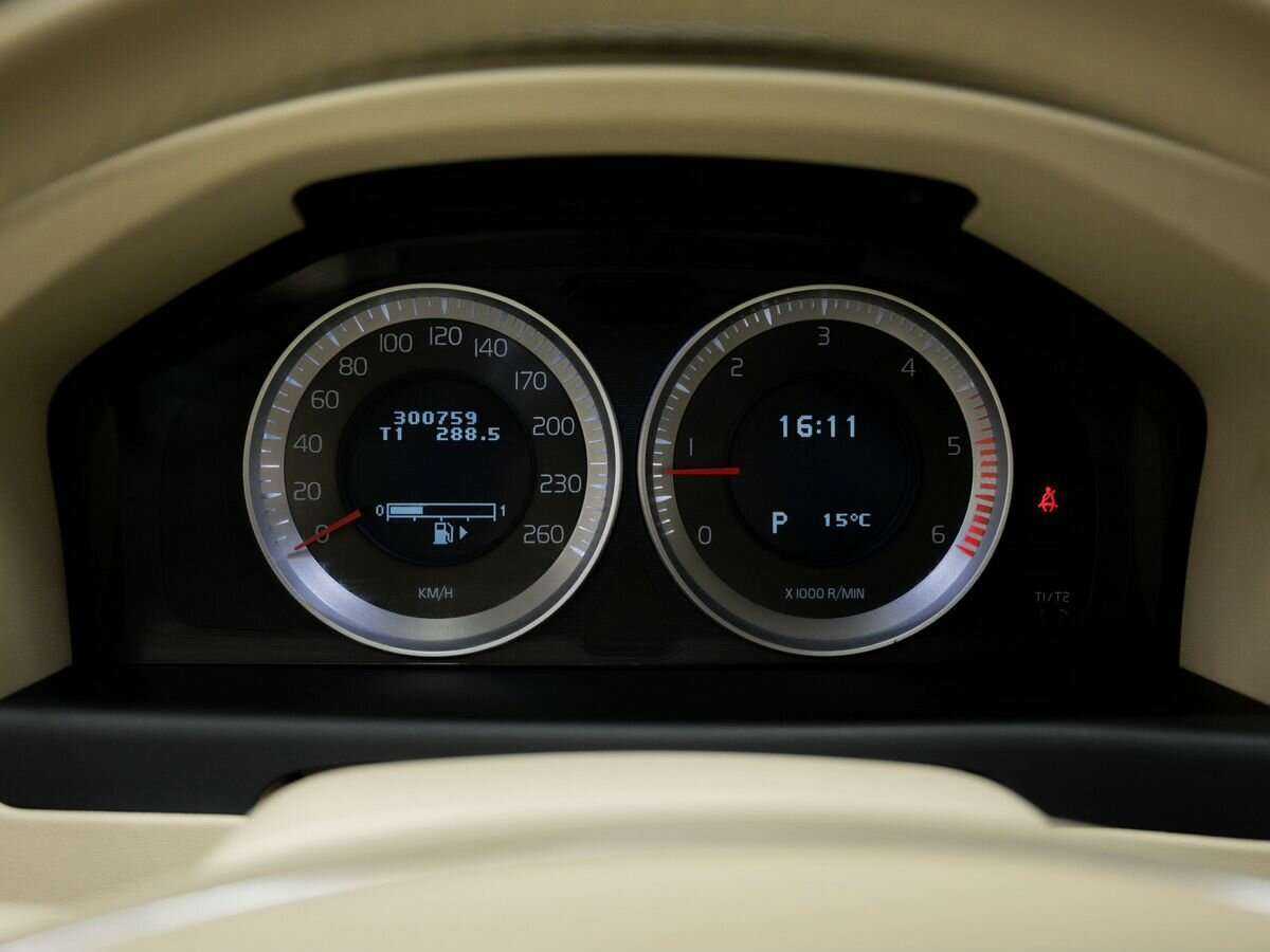 Volvo XC70, 2011 Фото №28