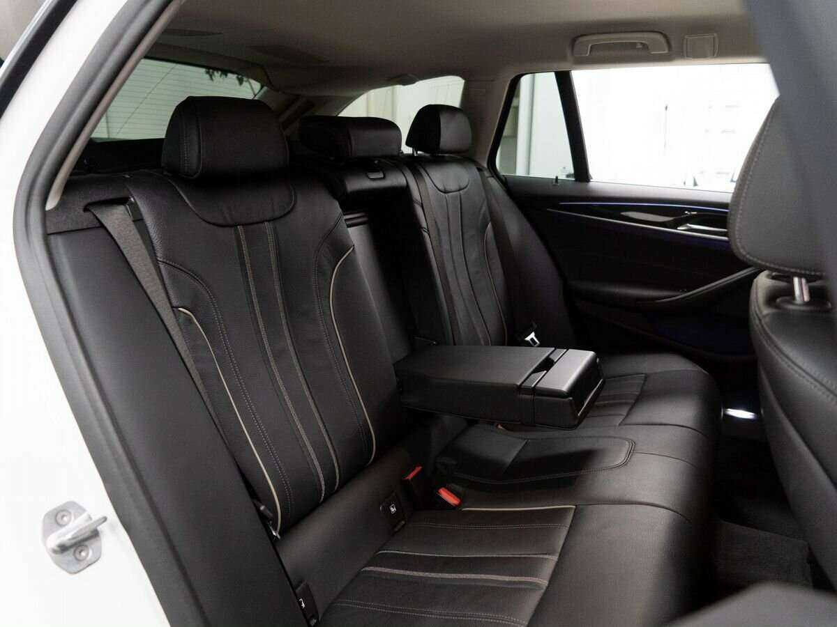 BMW 5 серии 530d xDrive, 2018 Фото №9
