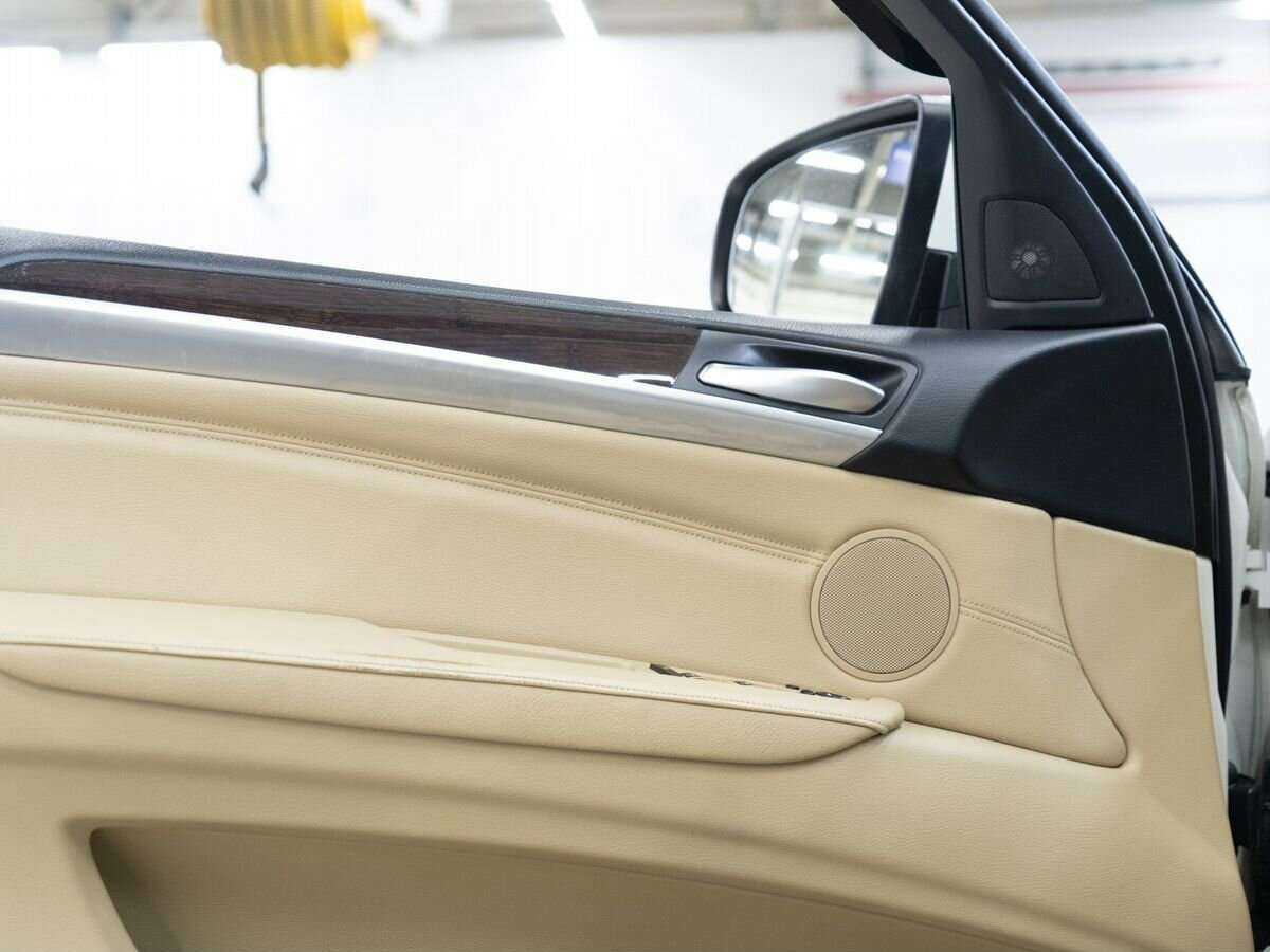 BMW X6 35i, 2013 Фото №17