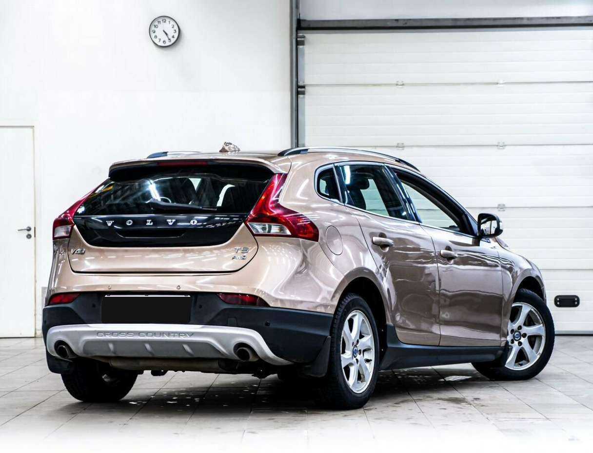 Volvo V40 Cross Country, 2013 - 140 000 км. | Фото №3