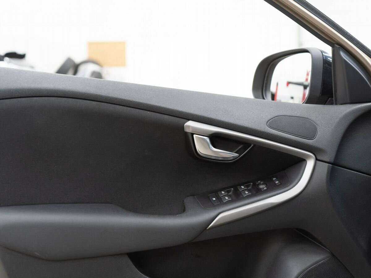 Volvo V40 Cross Country, 2013 Фото №14