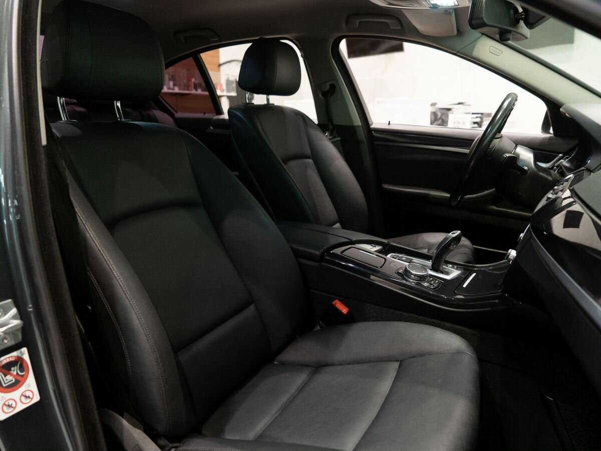 BMW 5 серии 520i, 2016 Фото №9