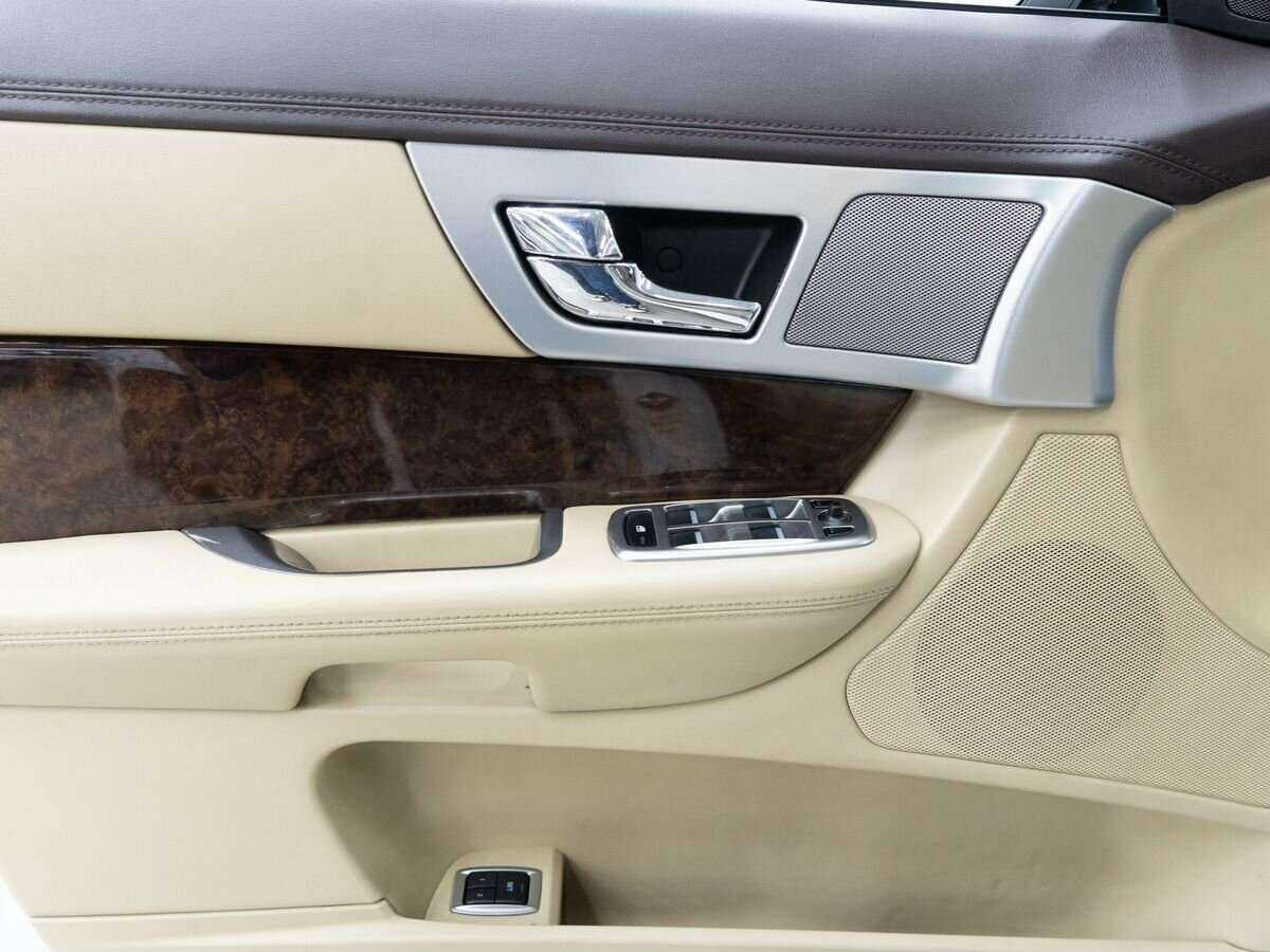 Jaguar XF, 2011 Фото №15