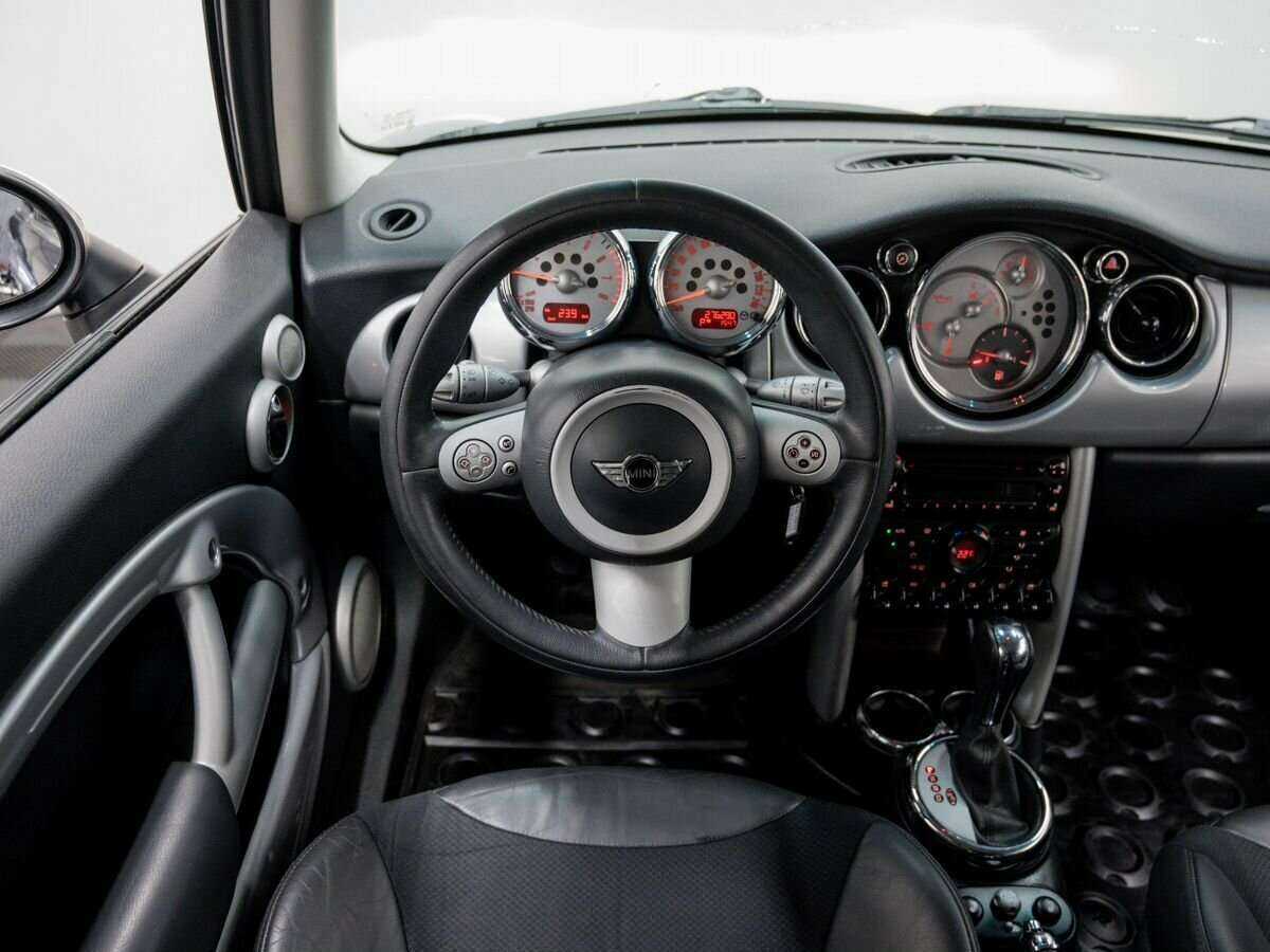 Mini Hatch Cooper, 2005 Фото №10