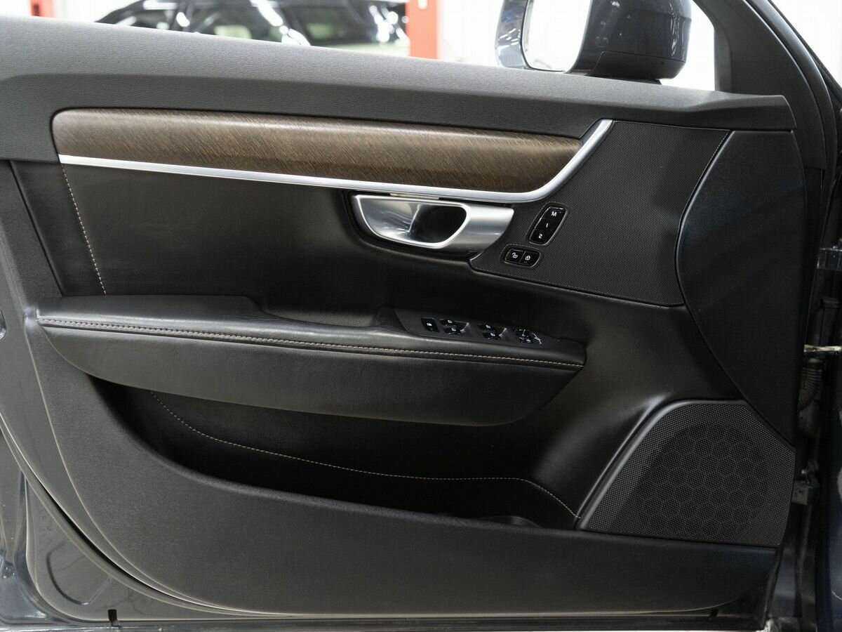 Volvo V90 Cross Country, 2017 Фото №14