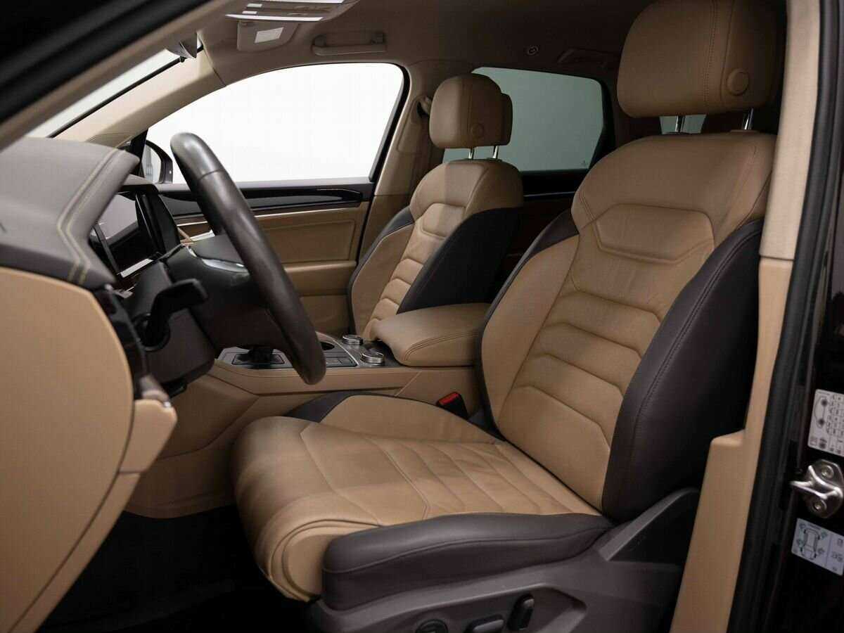 Volkswagen Touareg, 2018 Фото №8