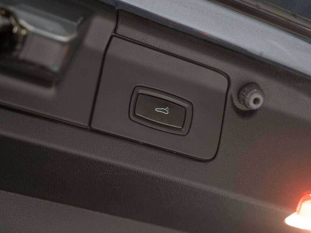 Porsche Panamera 4, 2011 Фото №9