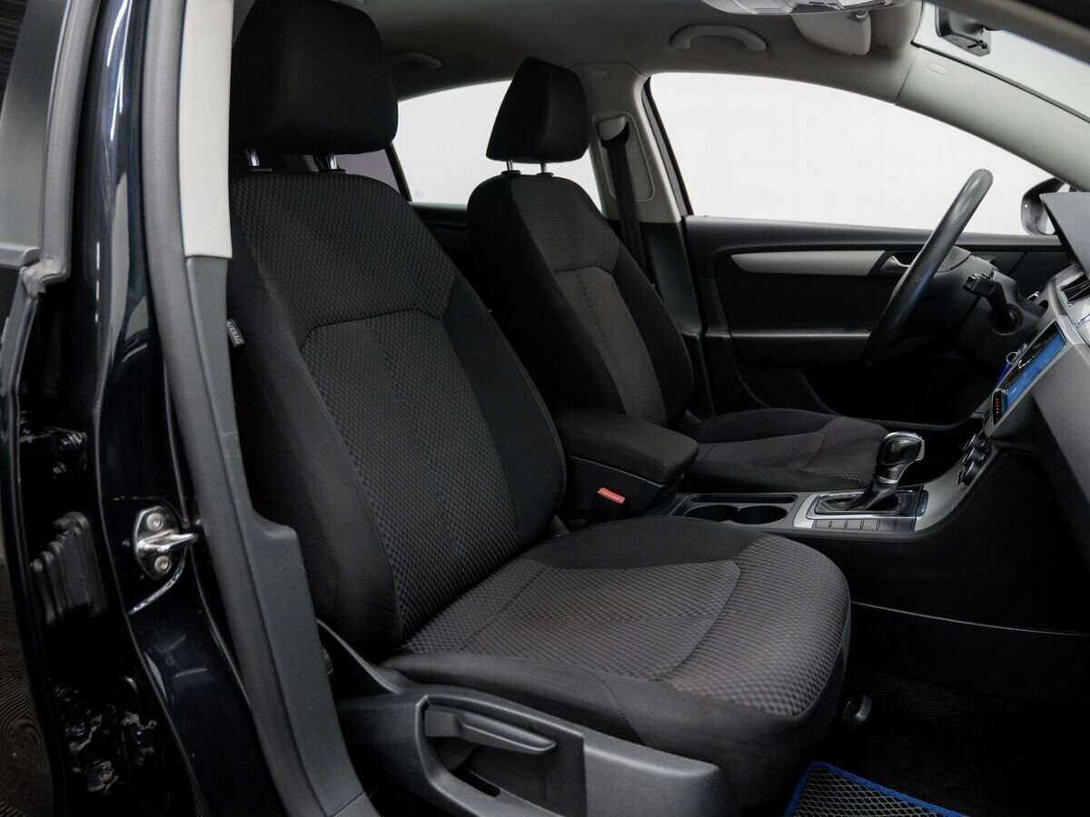 Volkswagen Passat, 2011 - 154 119 км. | Фото №7