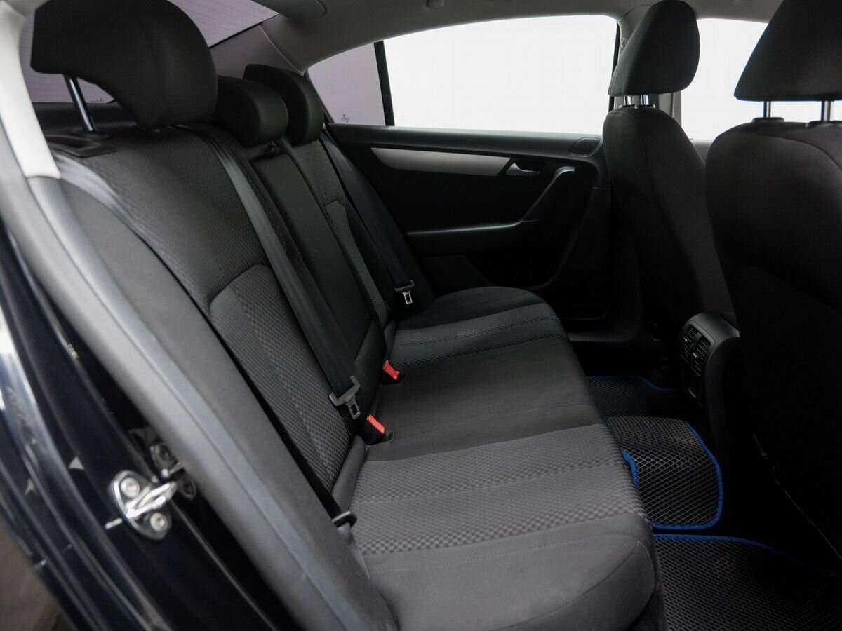 Volkswagen Passat, 2011 Фото №19