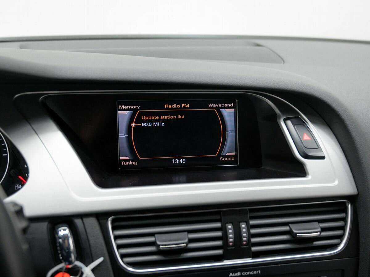 Audi A4, 2010 Фото №20