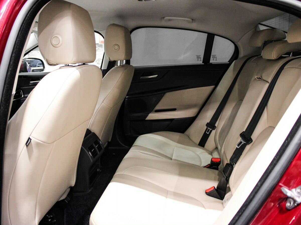 Jaguar XE, 2016 Фото №17