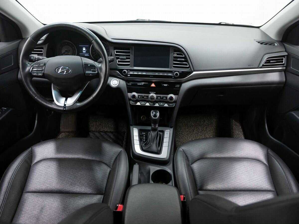 Hyundai Avante, 2018 Фото №13