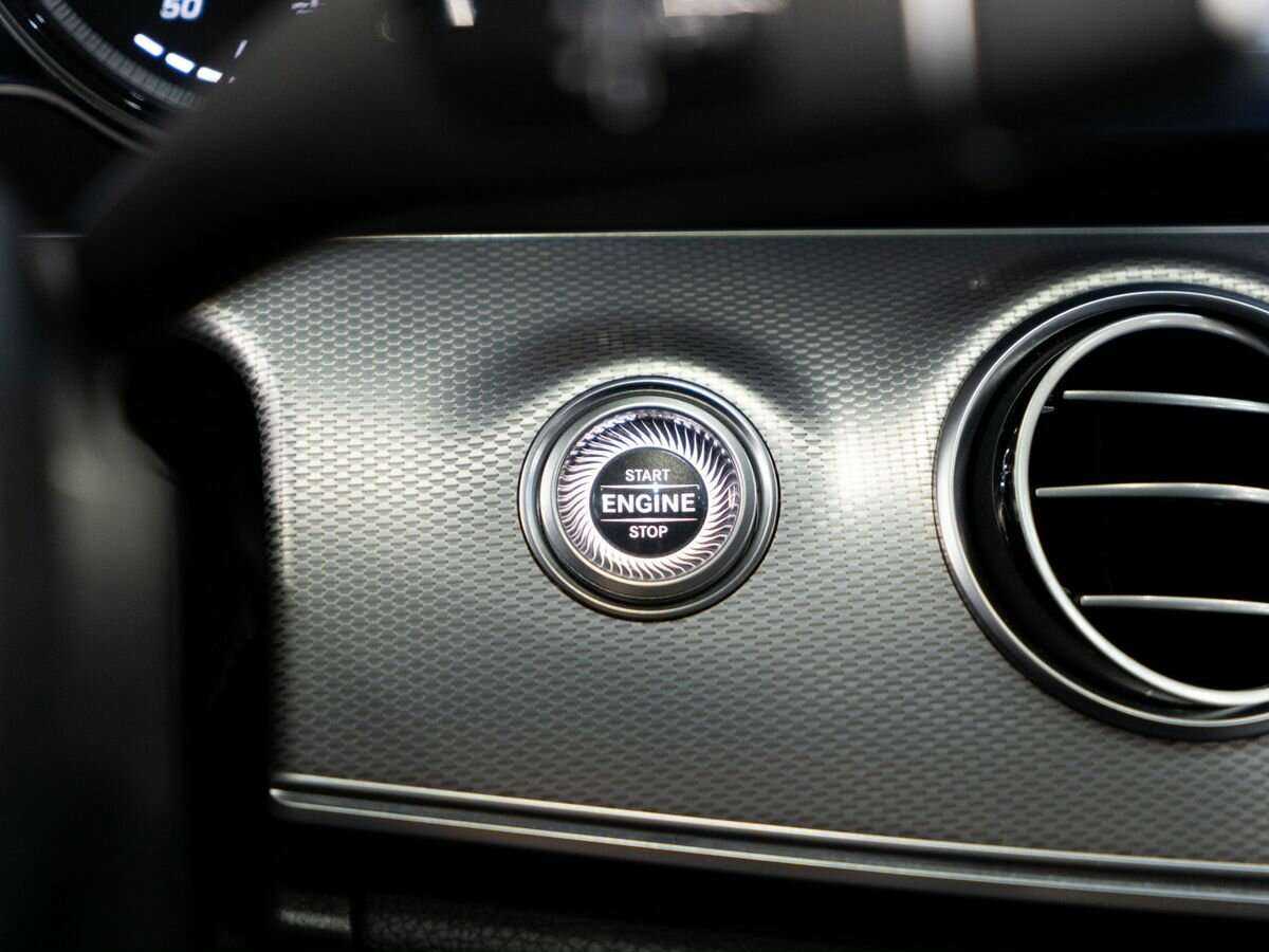 Mercedes-Benz E-Класс 200, 2019 Фото №13