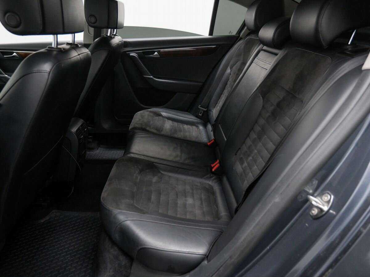 Volkswagen Passat, 2011 Фото №12