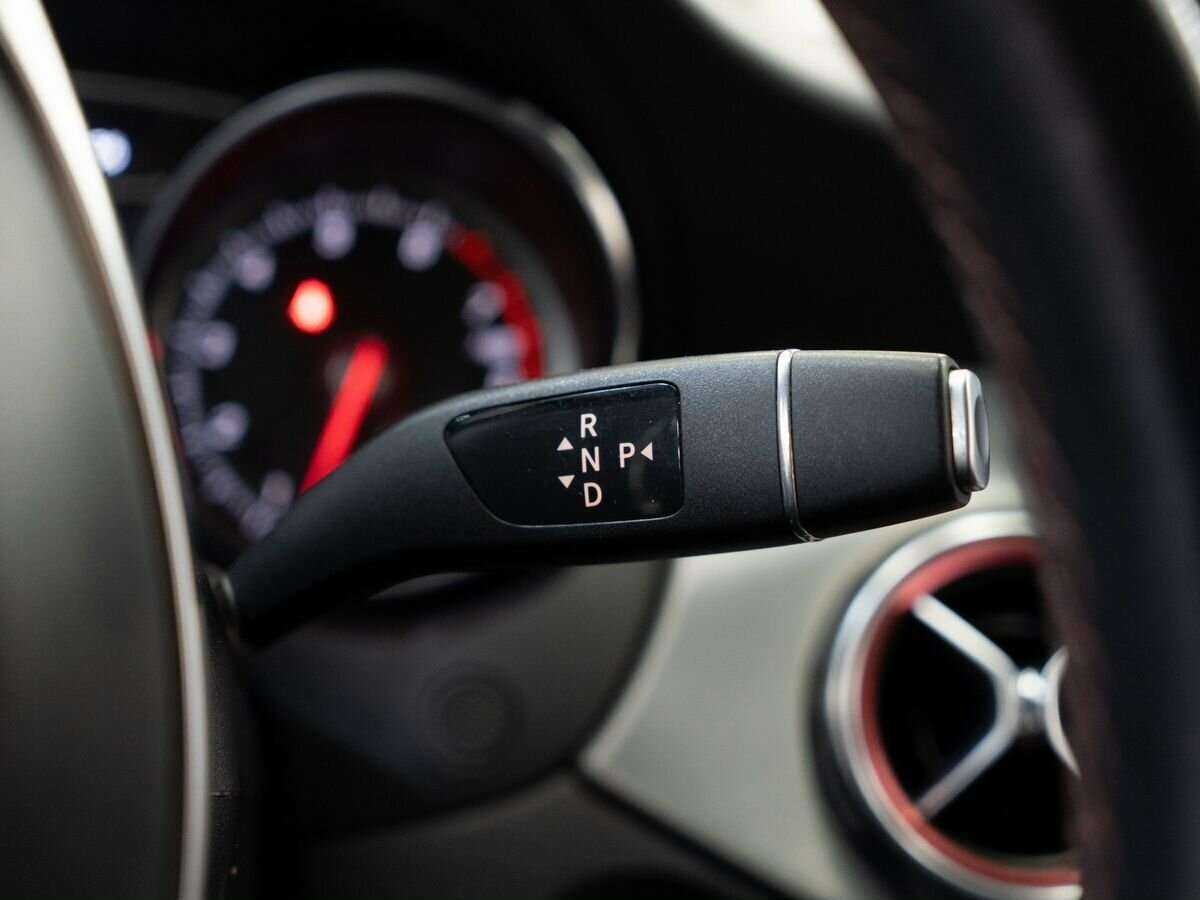 Mercedes-Benz GLA 250, 2017 Фото №15