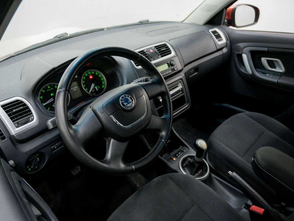 Skoda Fabia, 2010 Фото №14