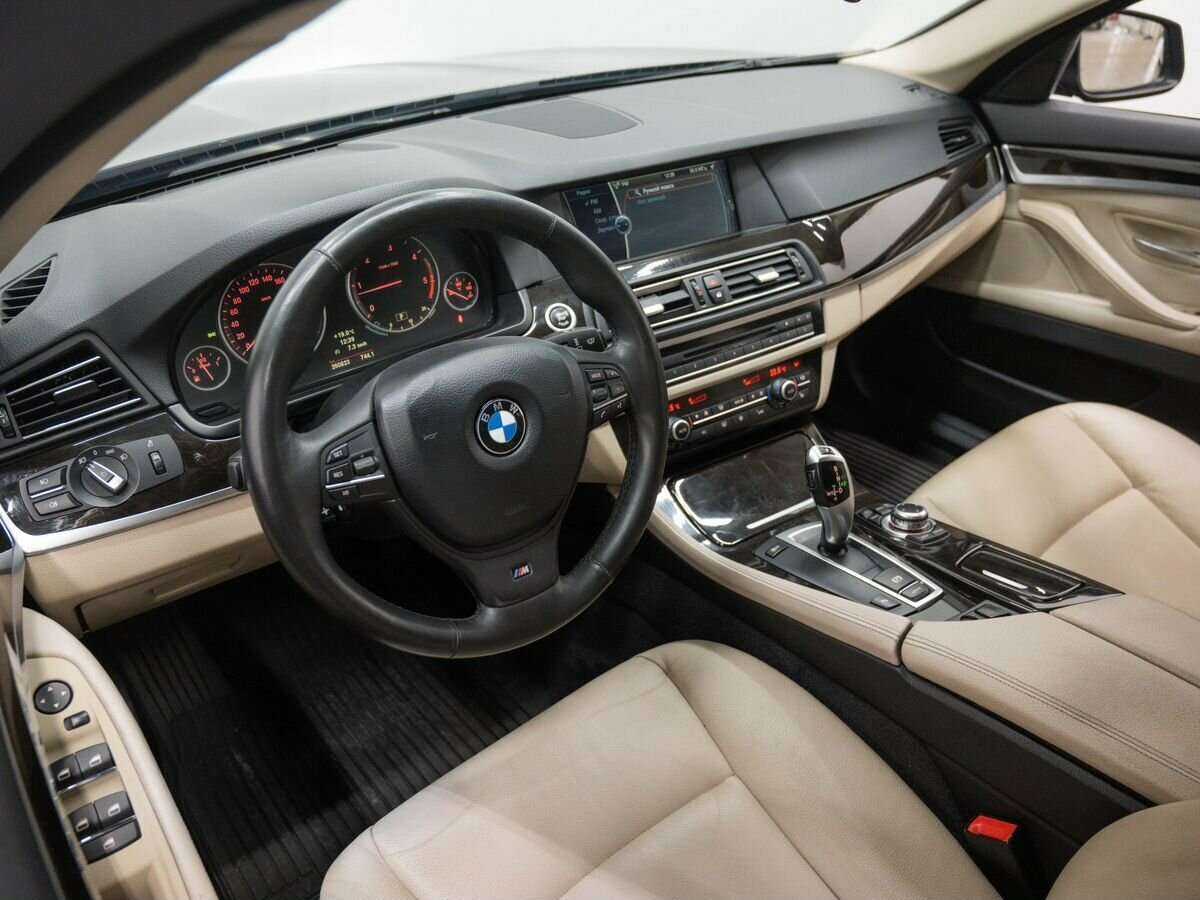 BMW 5 серии 525d, 2011 Фото №13