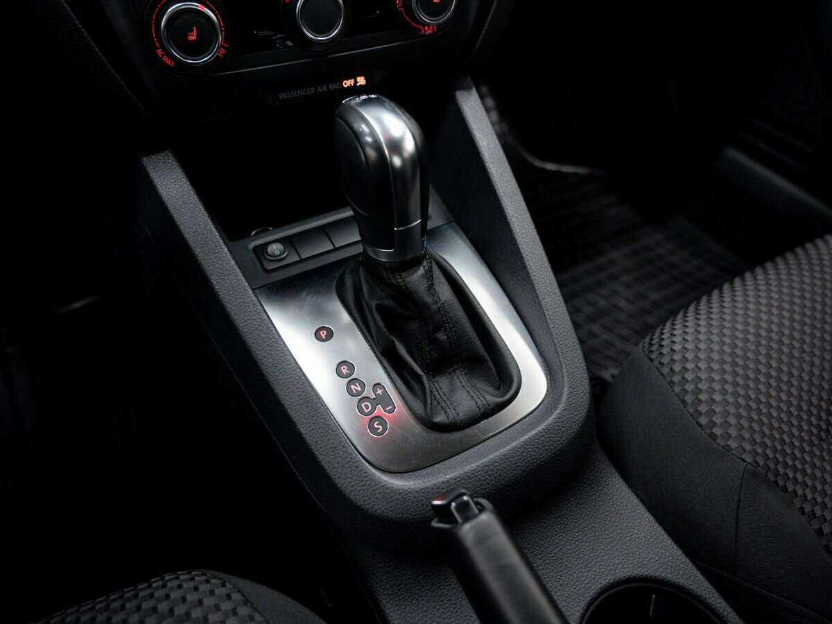 Volkswagen Jetta, 2011 Фото №15