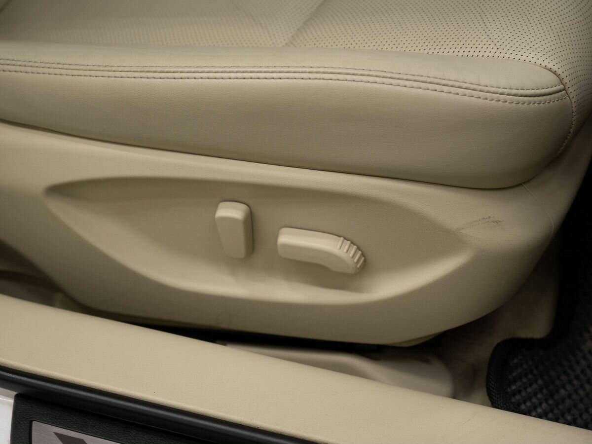 Infiniti Q50, 2015 Фото №9