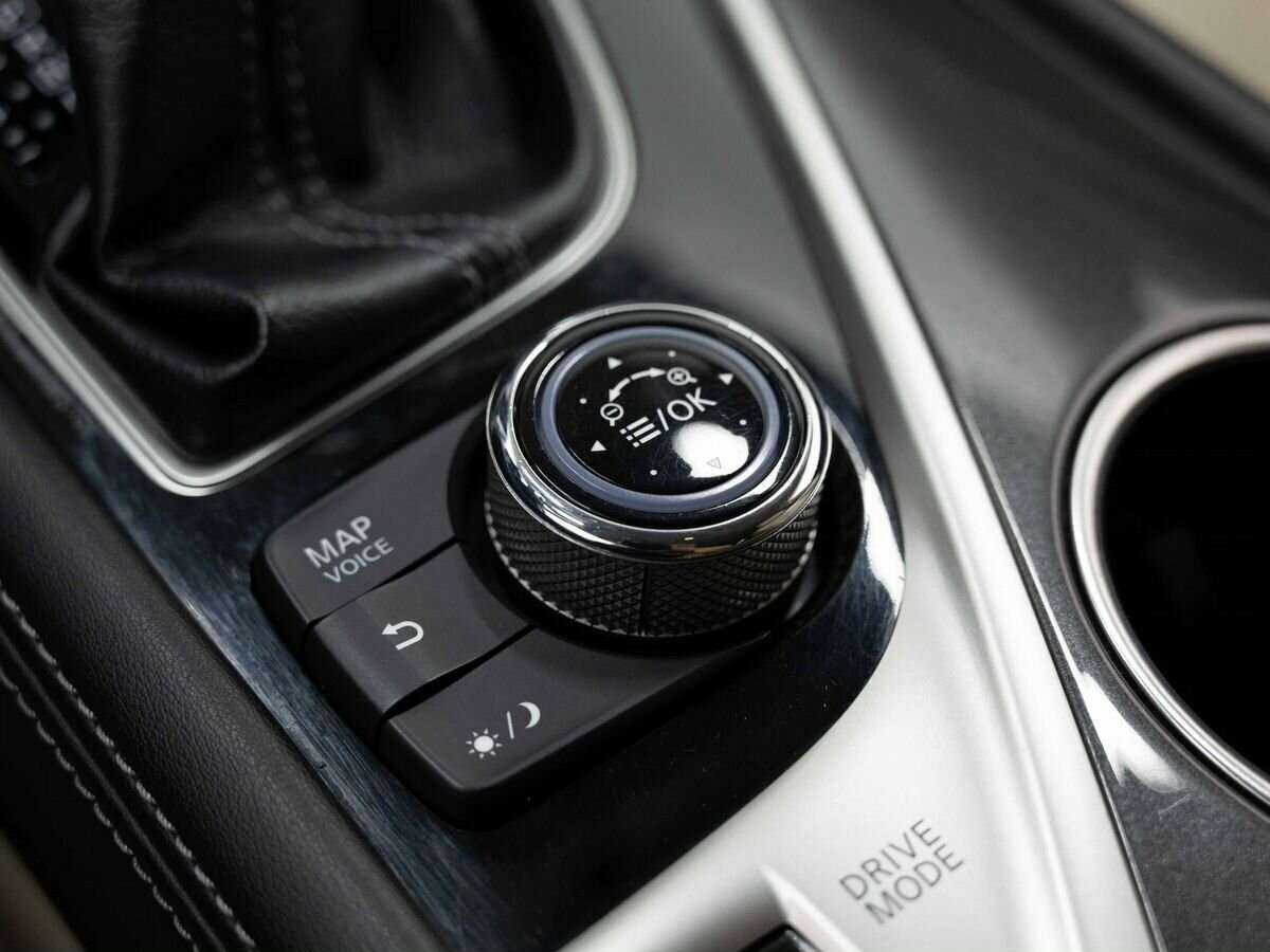 Infiniti Q50, 2015 Фото №23