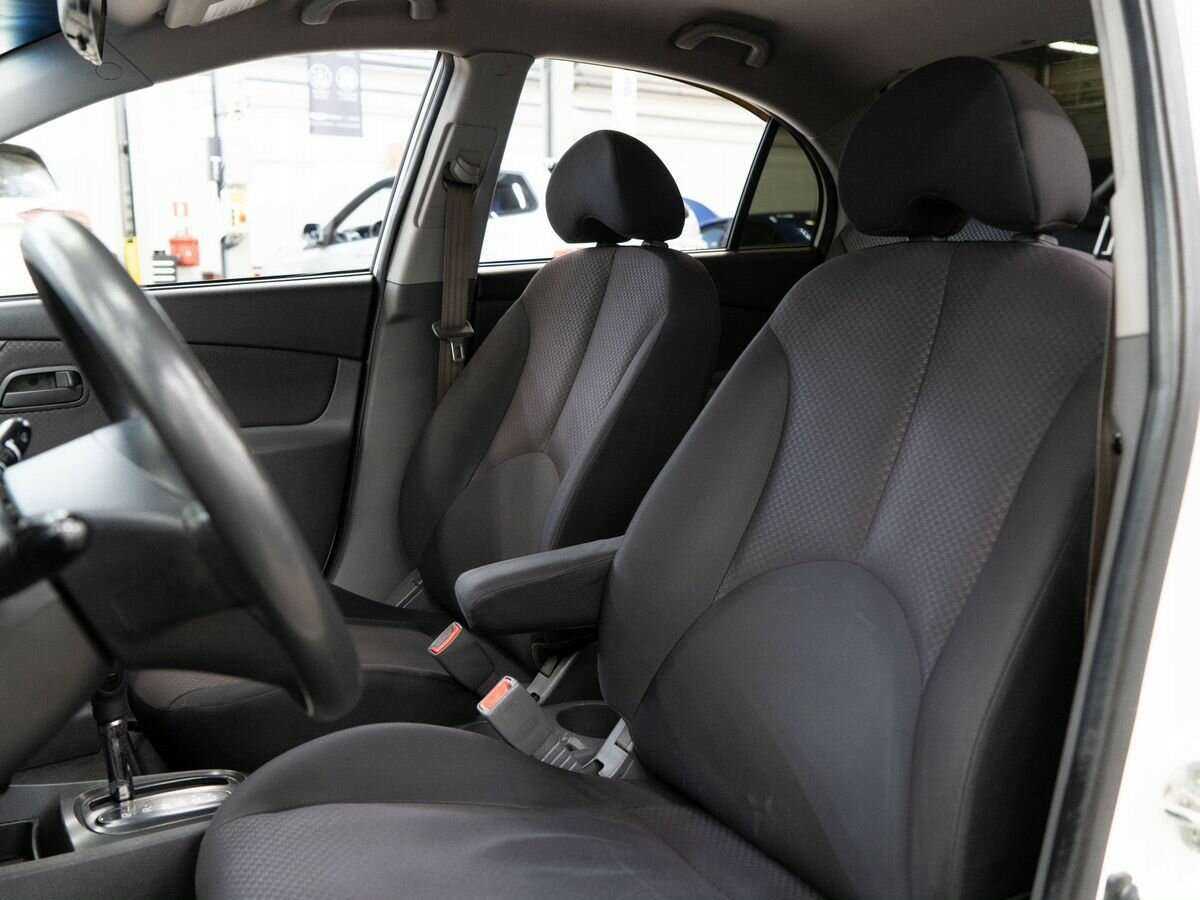 Kia Rio, 2010 Фото №6