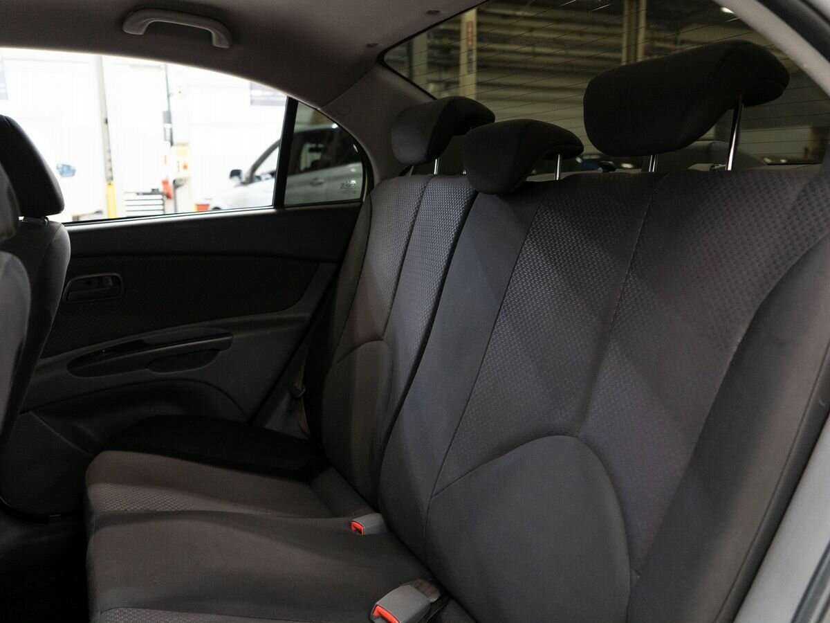 Kia Rio, 2010 Фото №7