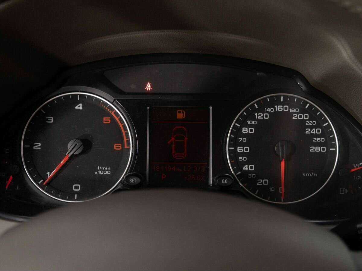 Audi Q5, 2011 Фото №14