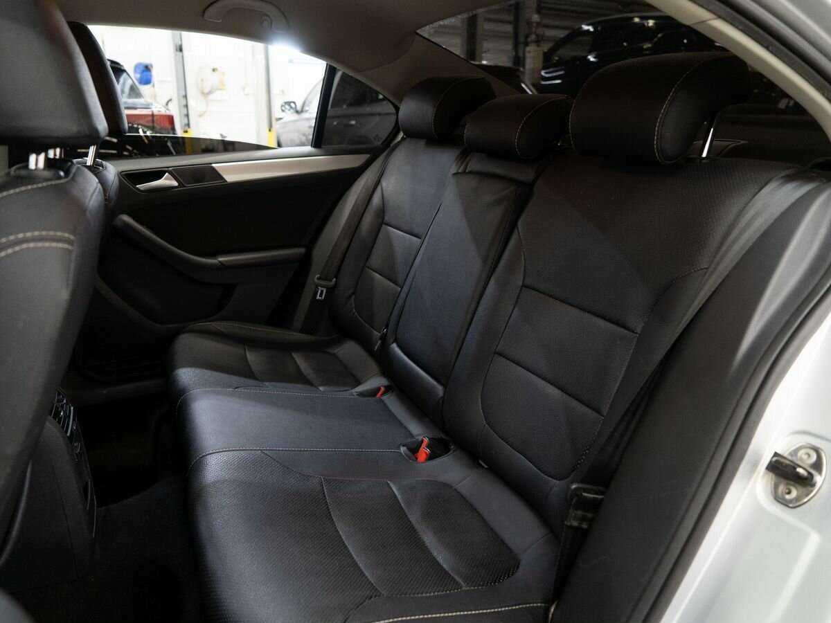 Volkswagen Jetta, 2013 - 188 137 км. | Фото №7