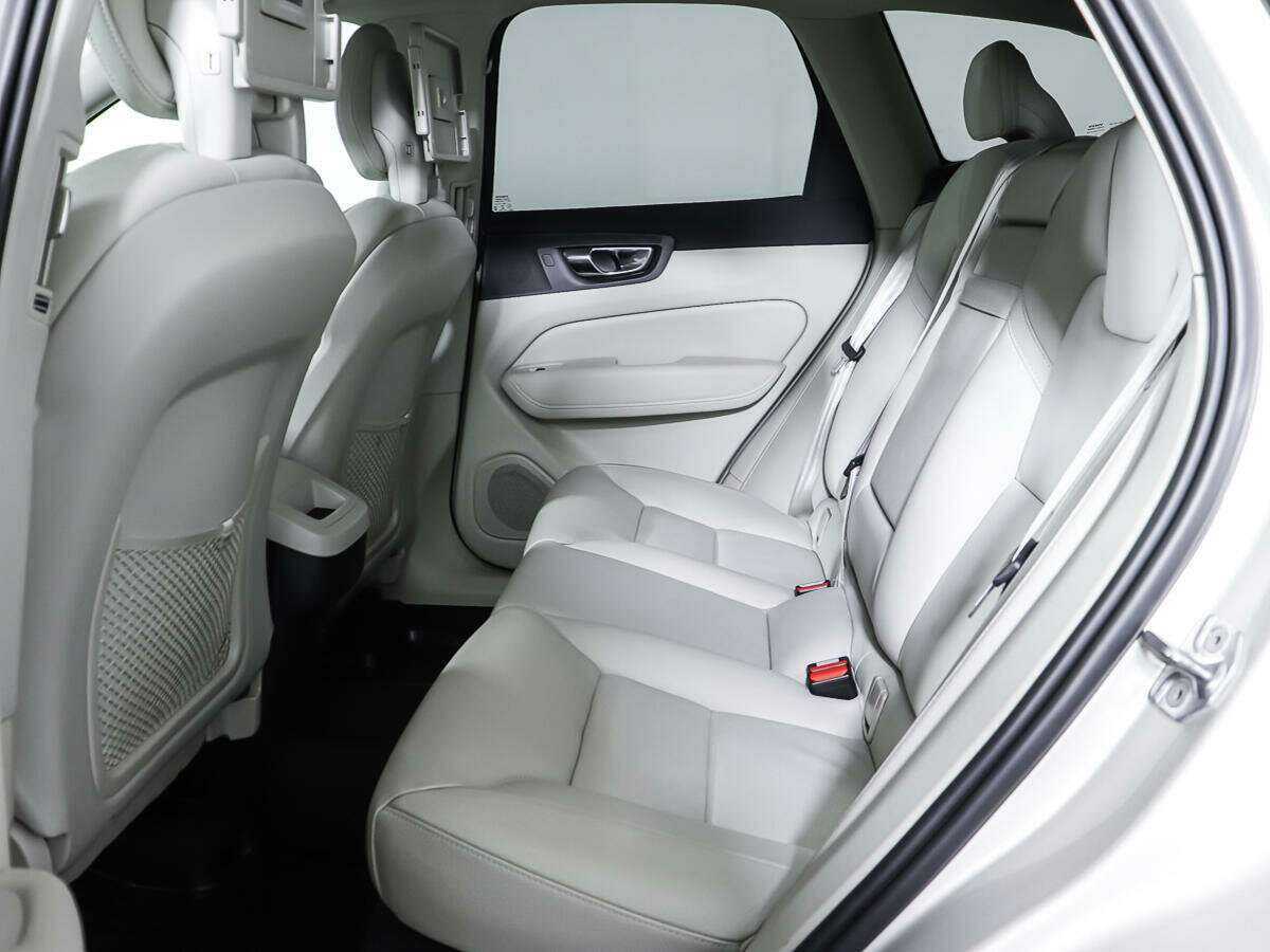 Volvo XC60, 2021 Фото №10