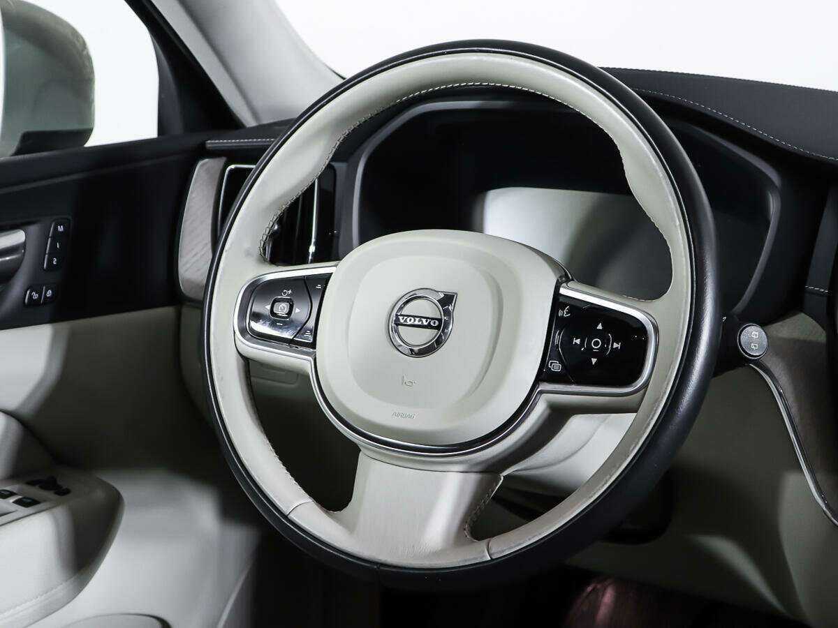Volvo XC60, 2021 Фото №15