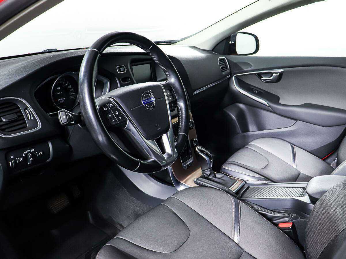 Volvo V40 Cross Country, 2013 Фото №13