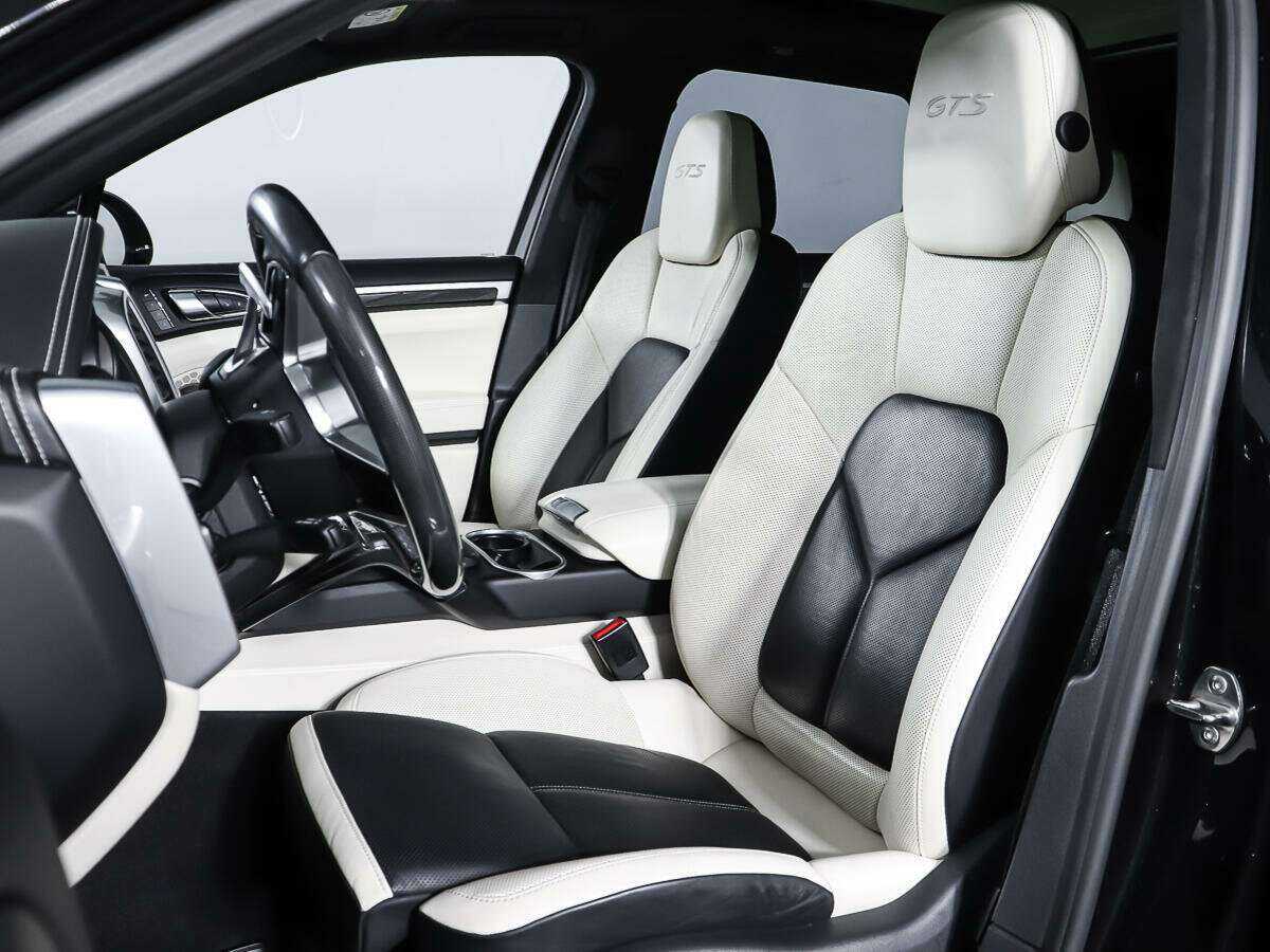 Porsche Cayenne GTS, 2015 Фото №24