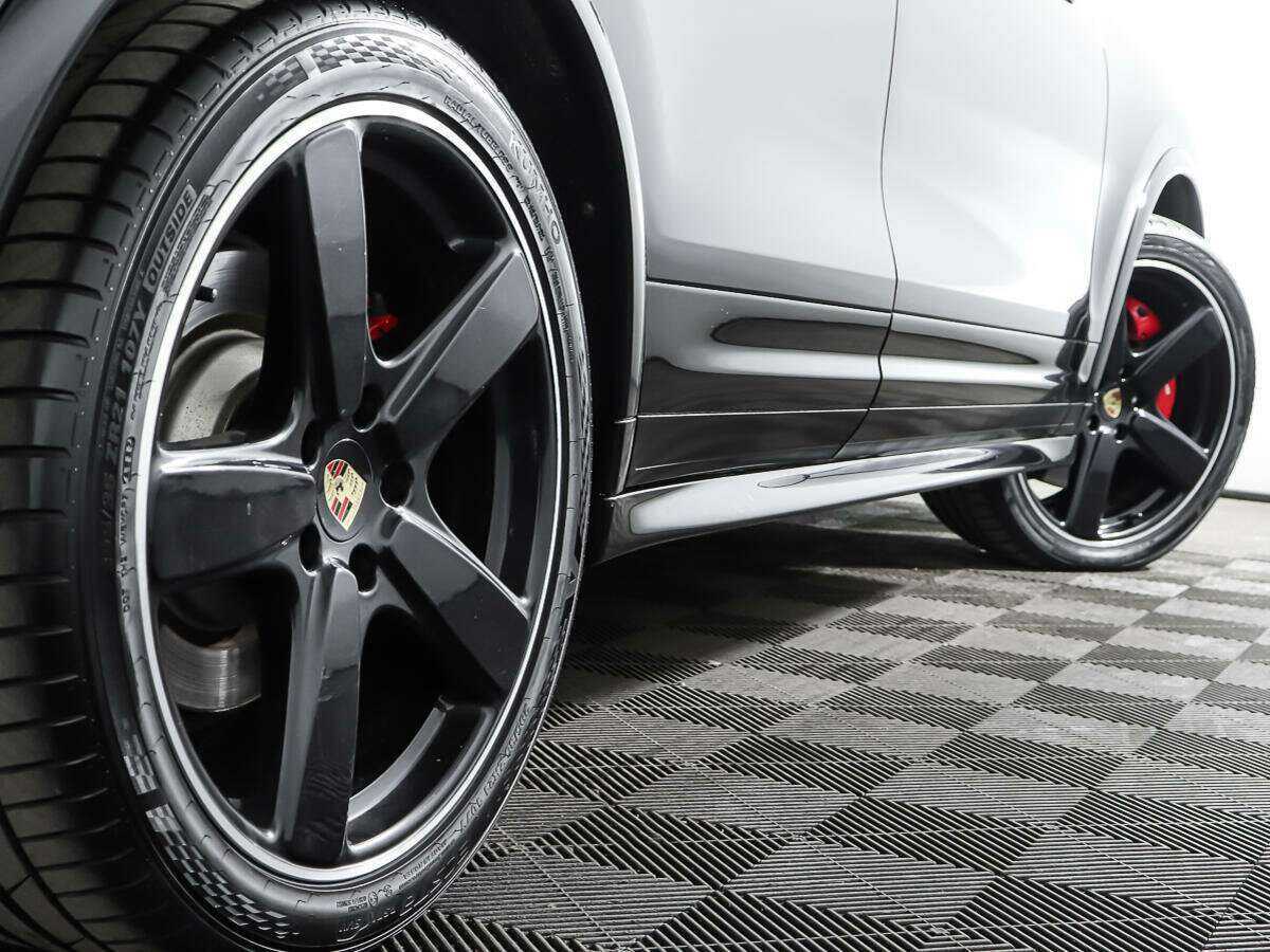 Porsche Cayenne GTS, 2015 Фото №26