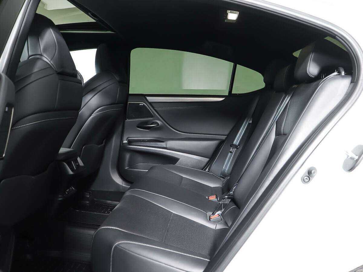 Lexus ES 350, 2020 Фото №11