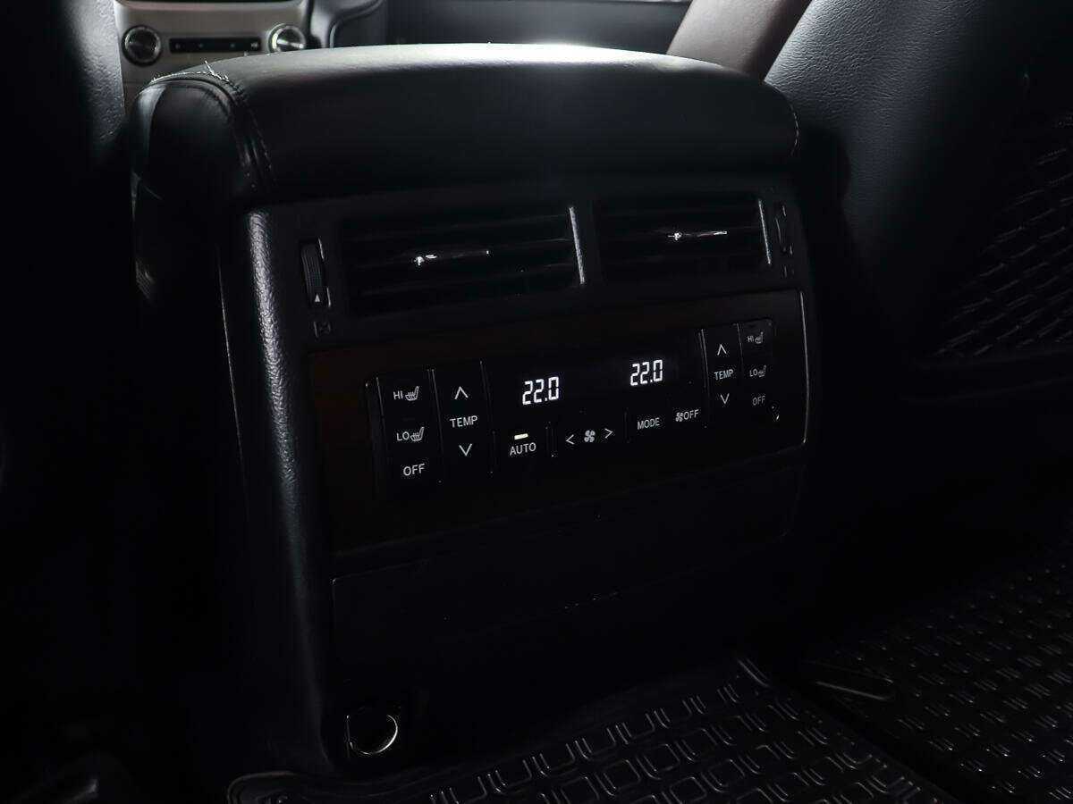 Toyota Land Cruiser, 2016 Фото №16