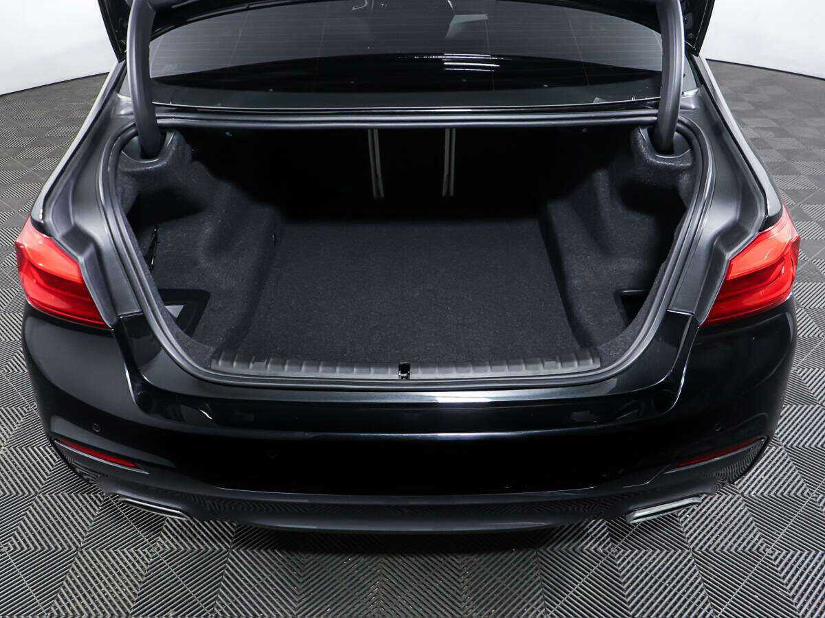 BMW 5 серии 530i xDrive, 2019 Фото №9