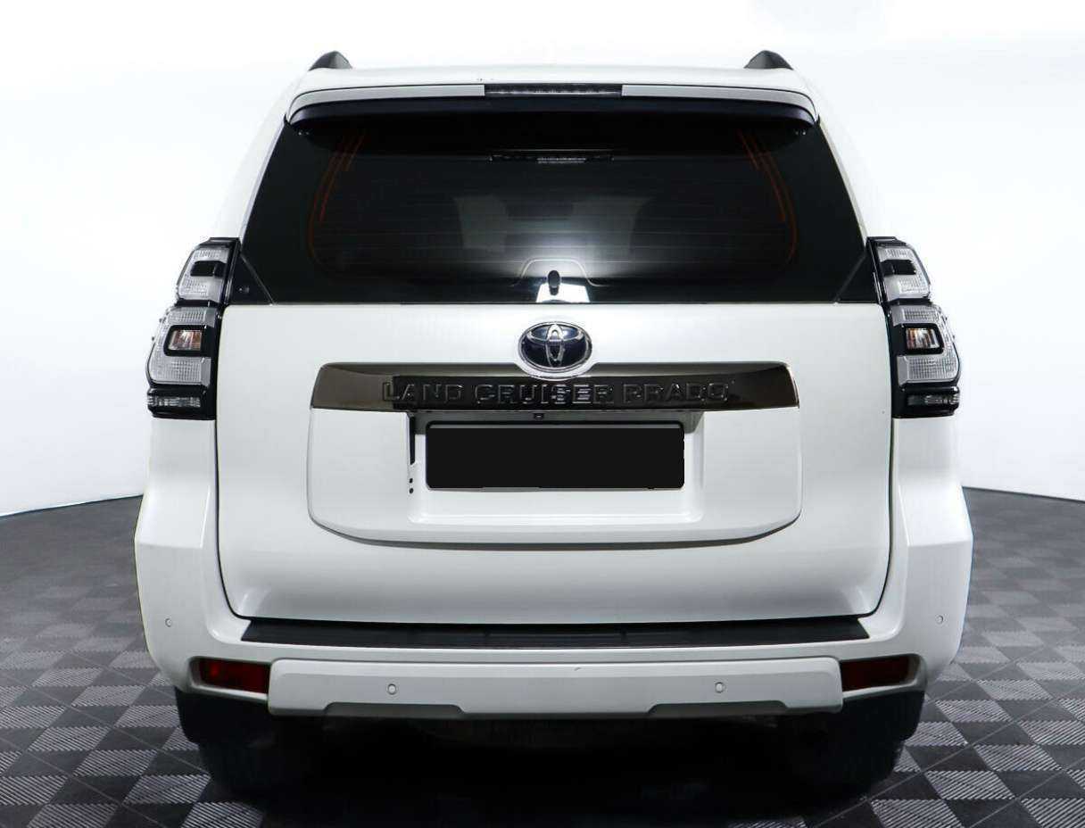 Toyota Land Cruiser Prado, 2021 Фото №6