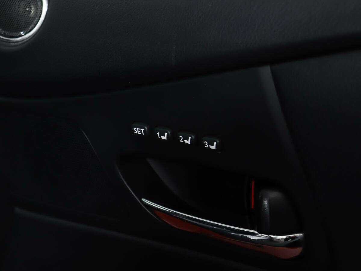 Lexus RX 450h, 2010 Фото №16