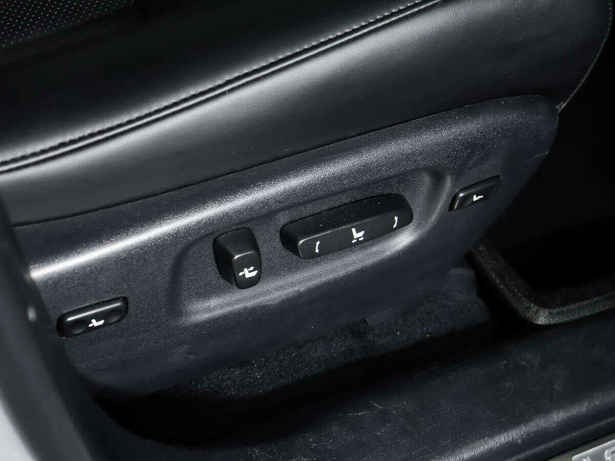 Lexus RX 450h, 2010 Фото №17