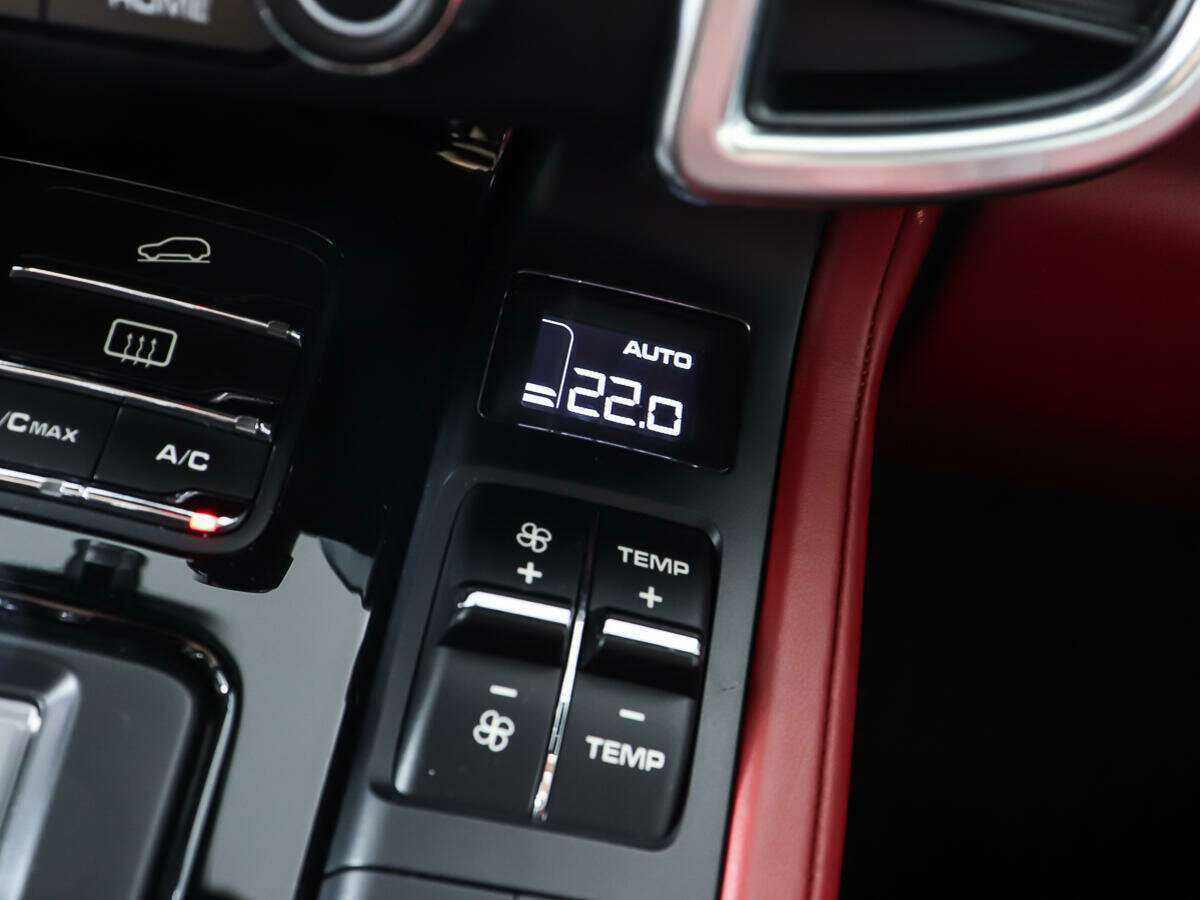 Porsche Cayenne, 2017 Фото №20