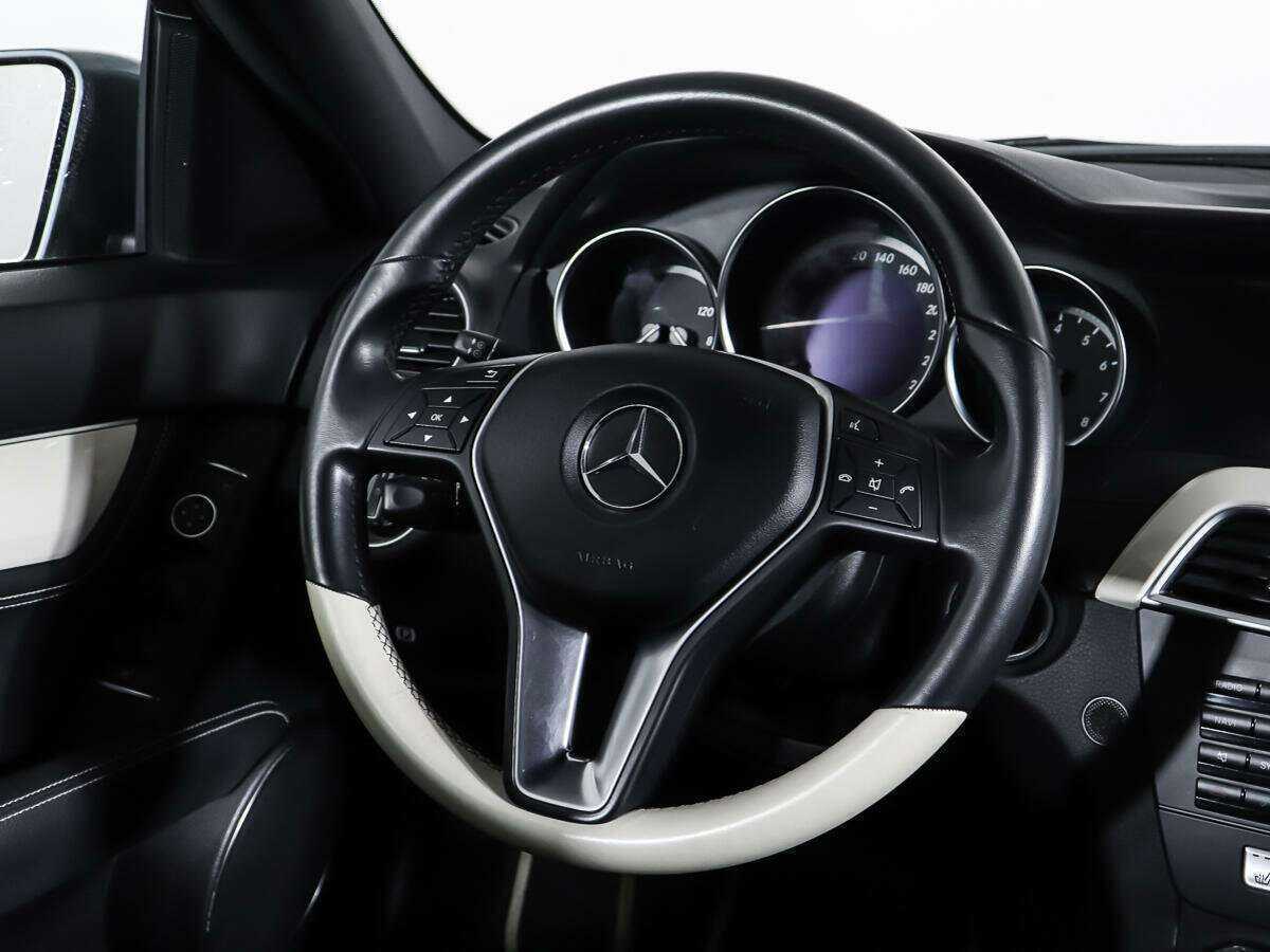 Mercedes-Benz C-Класс 180 BlueEFFICIENCY, 2011 Фото №16