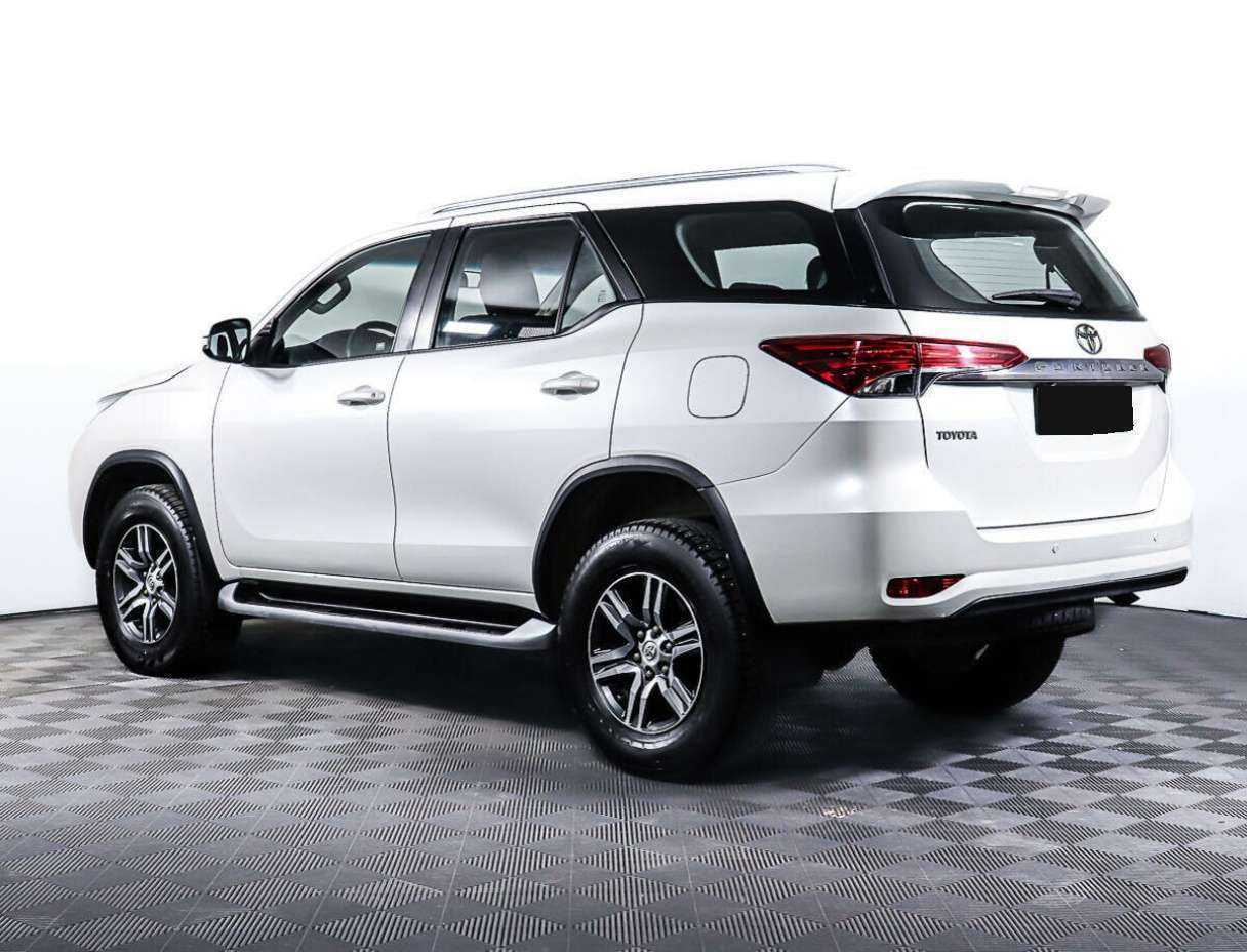 Toyota Fortuner, 2019 Фото №7