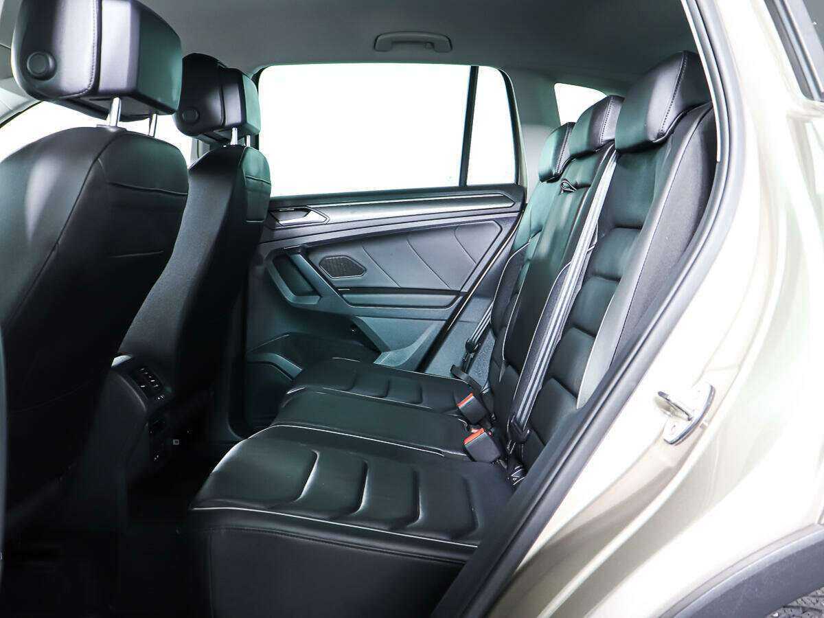 Volkswagen Tiguan, 2021 Фото №10