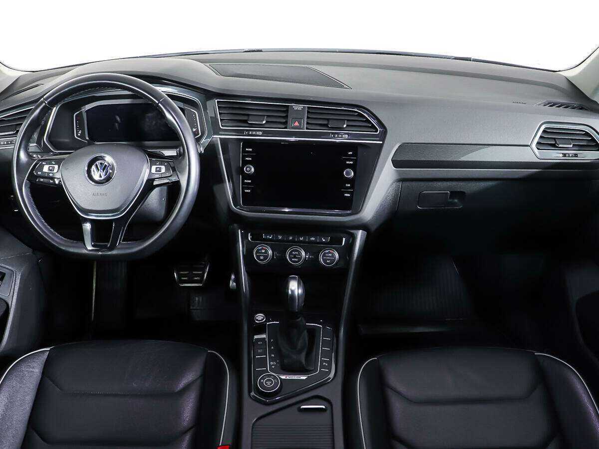 Volkswagen Tiguan, 2020 Фото №11
