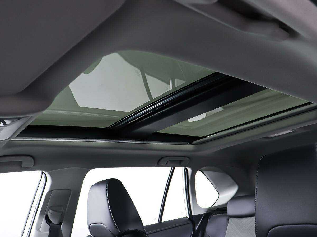 Toyota RAV4, 2023 Фото №15